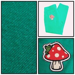 Chico’s So Slimming Green Jeans Size 2 Cottagecore Mushroom Frog Patch
